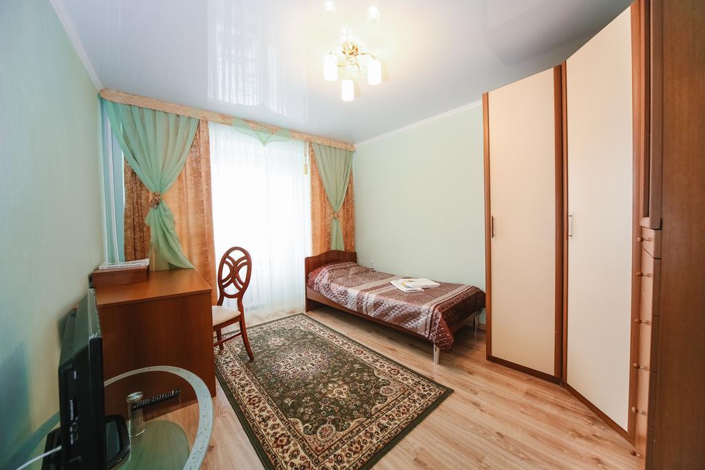 Sary Arka Hotel Pavlodar Kültér fotó