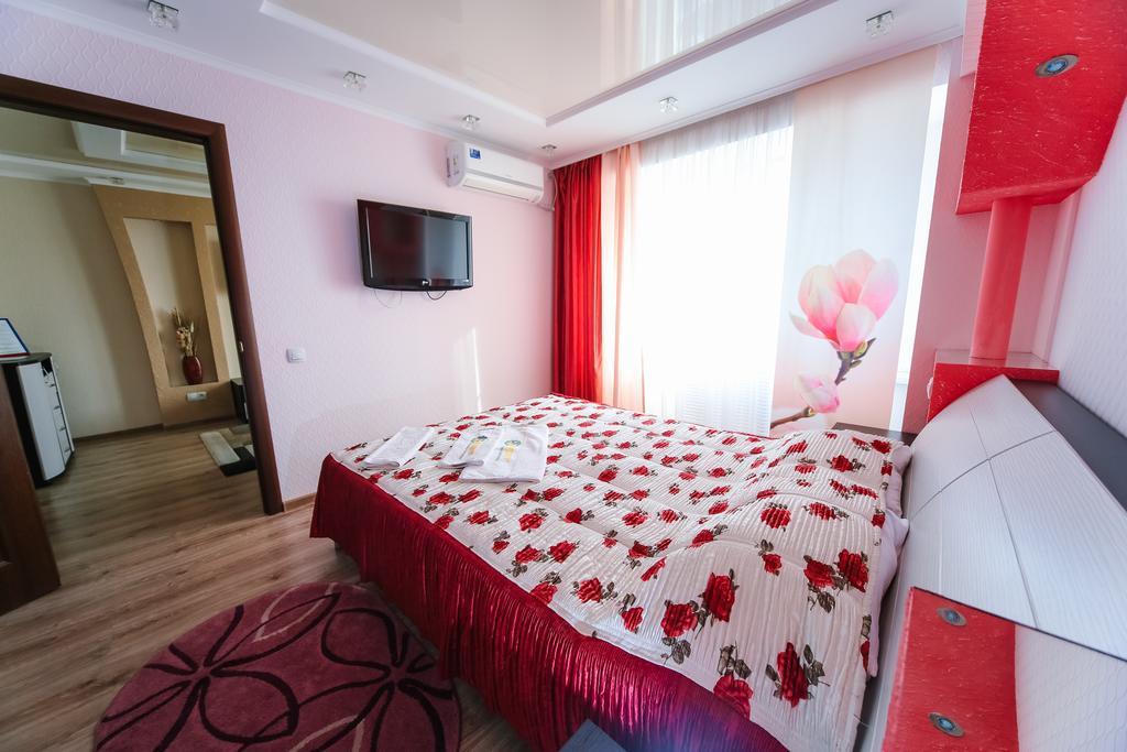 Sary Arka Hotel Pavlodar Kültér fotó