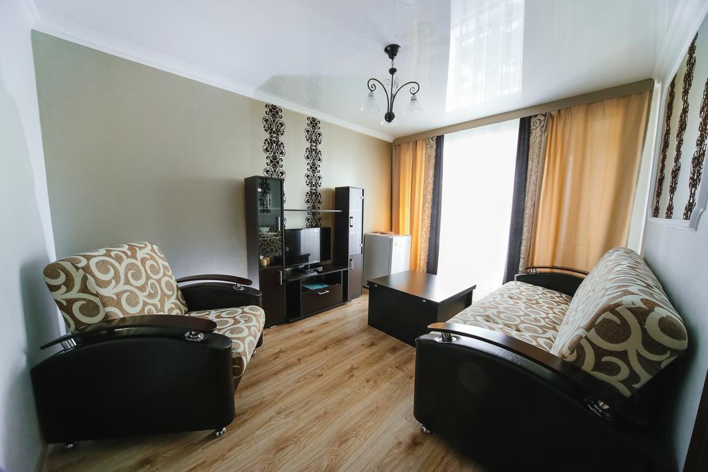 Sary Arka Hotel Pavlodar Kültér fotó