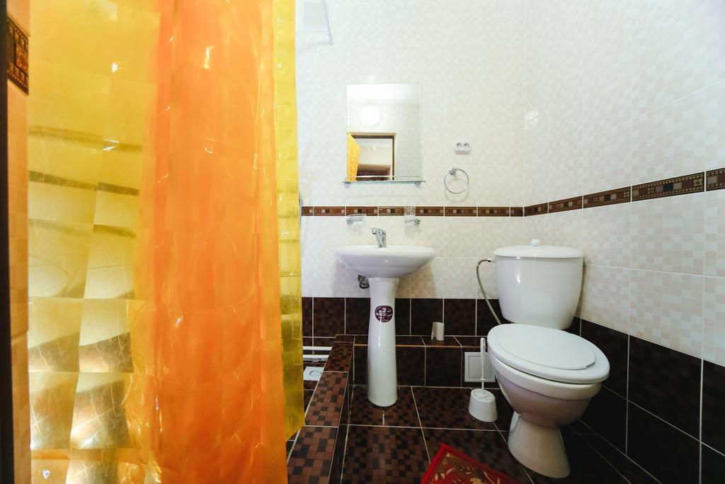 Sary Arka Hotel Pavlodar Kültér fotó