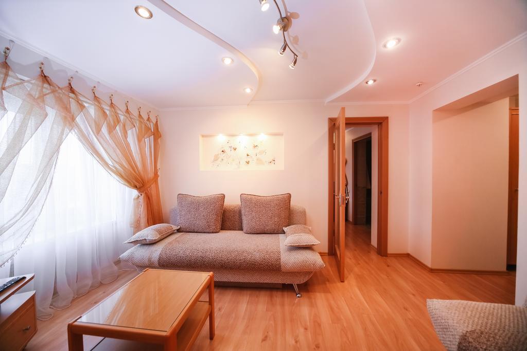 Sary Arka Hotel Pavlodar Kültér fotó