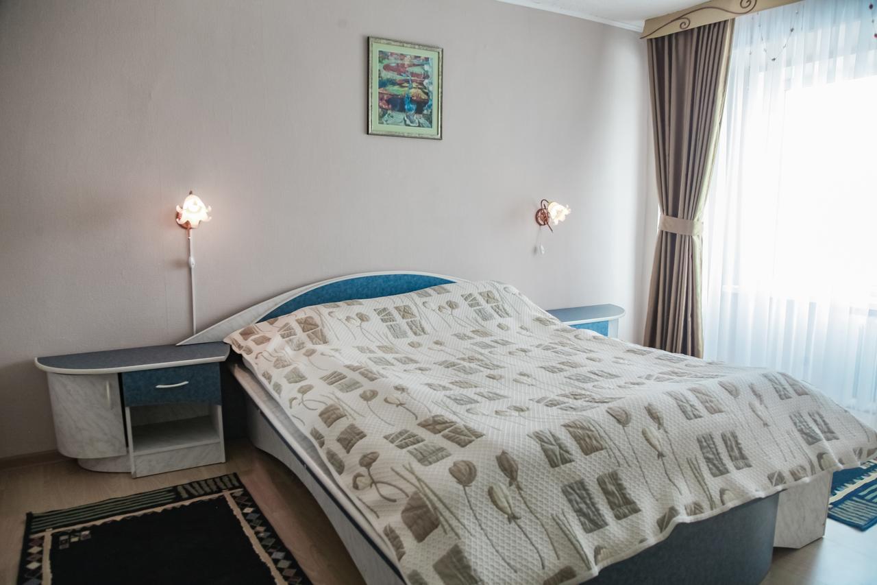 Sary Arka Hotel Pavlodar Kültér fotó