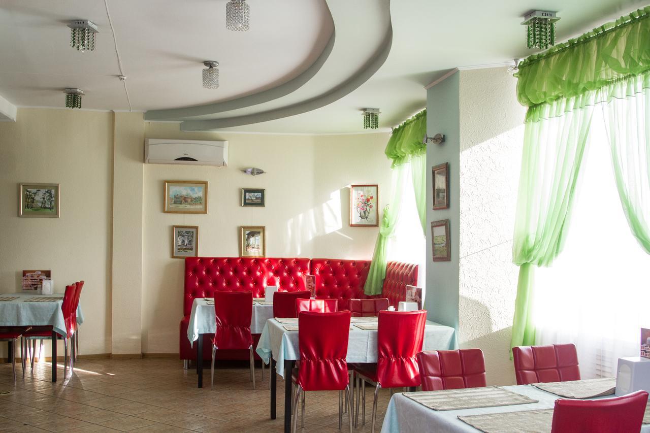 Sary Arka Hotel Pavlodar Kültér fotó