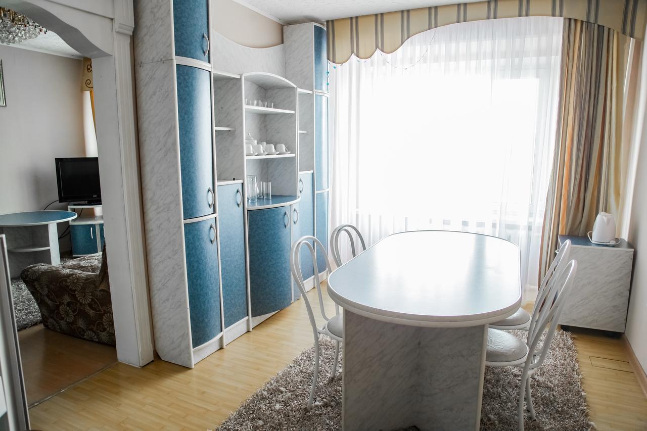 Sary Arka Hotel Pavlodar Kültér fotó