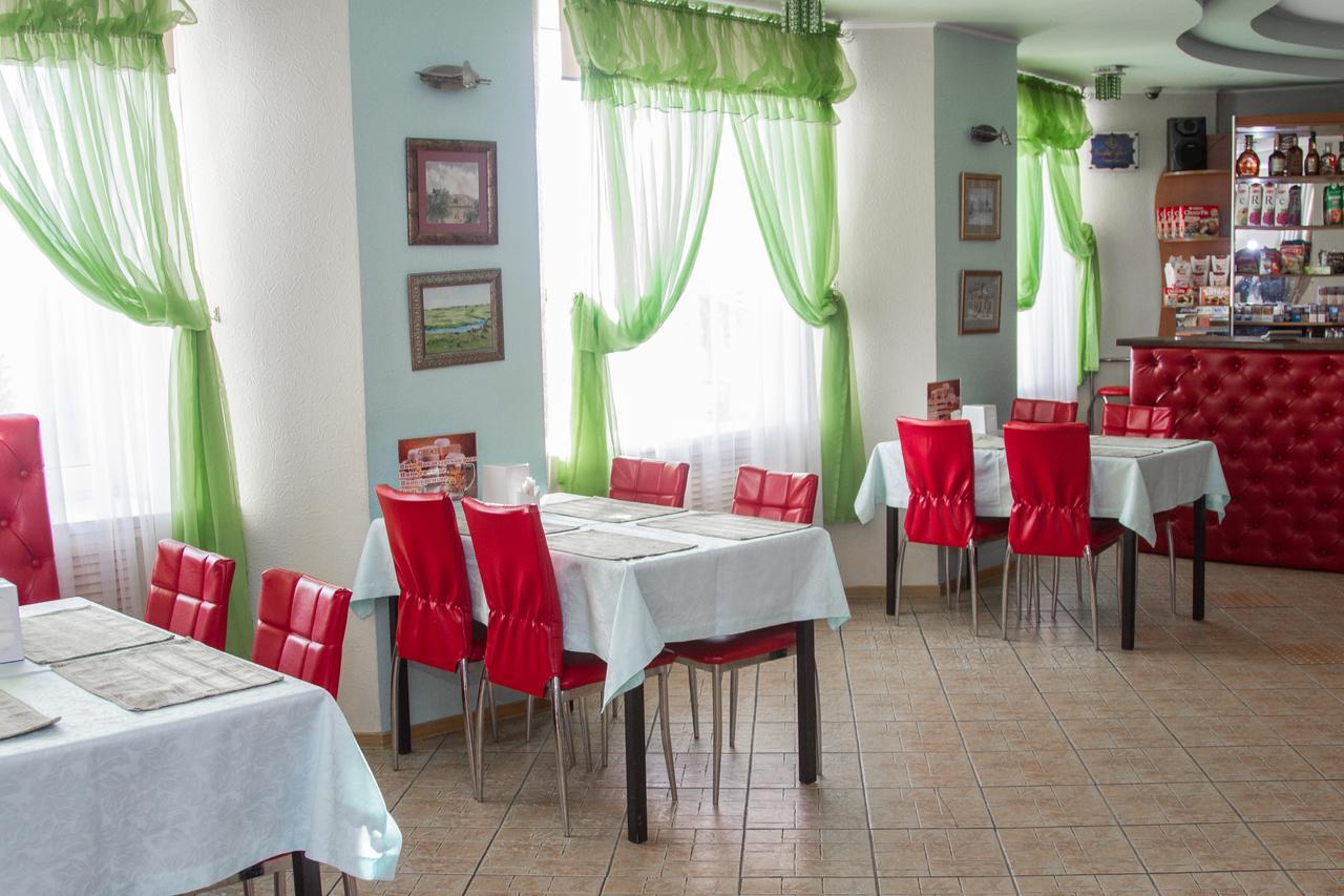 Sary Arka Hotel Pavlodar Kültér fotó